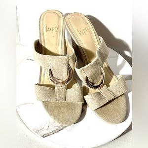 IMPO Linen shoes. Sz 8. Used but great condition